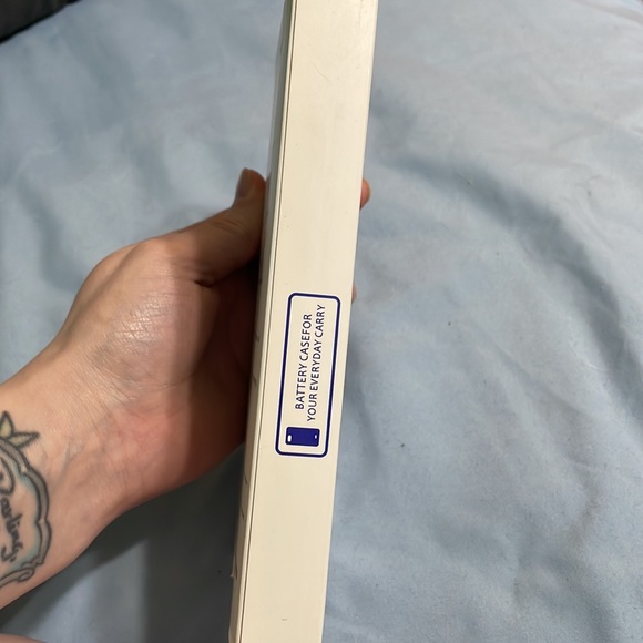 NWT! A38 5200mAh Battery Case for iPhone 11 Pro. - Picture 4 of 7